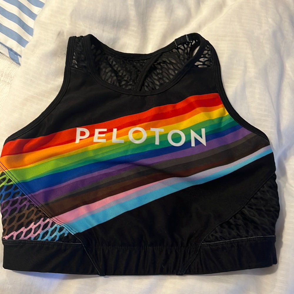 Peloton WiTh sports bra size medium